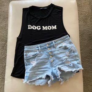 Dog mom 🐶 muscle tee